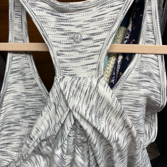 Lululemon tank - Picture 3 of 3